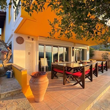 Casa Di Luce Bed & Breakfast Agia Marina  Eksteriør bilde