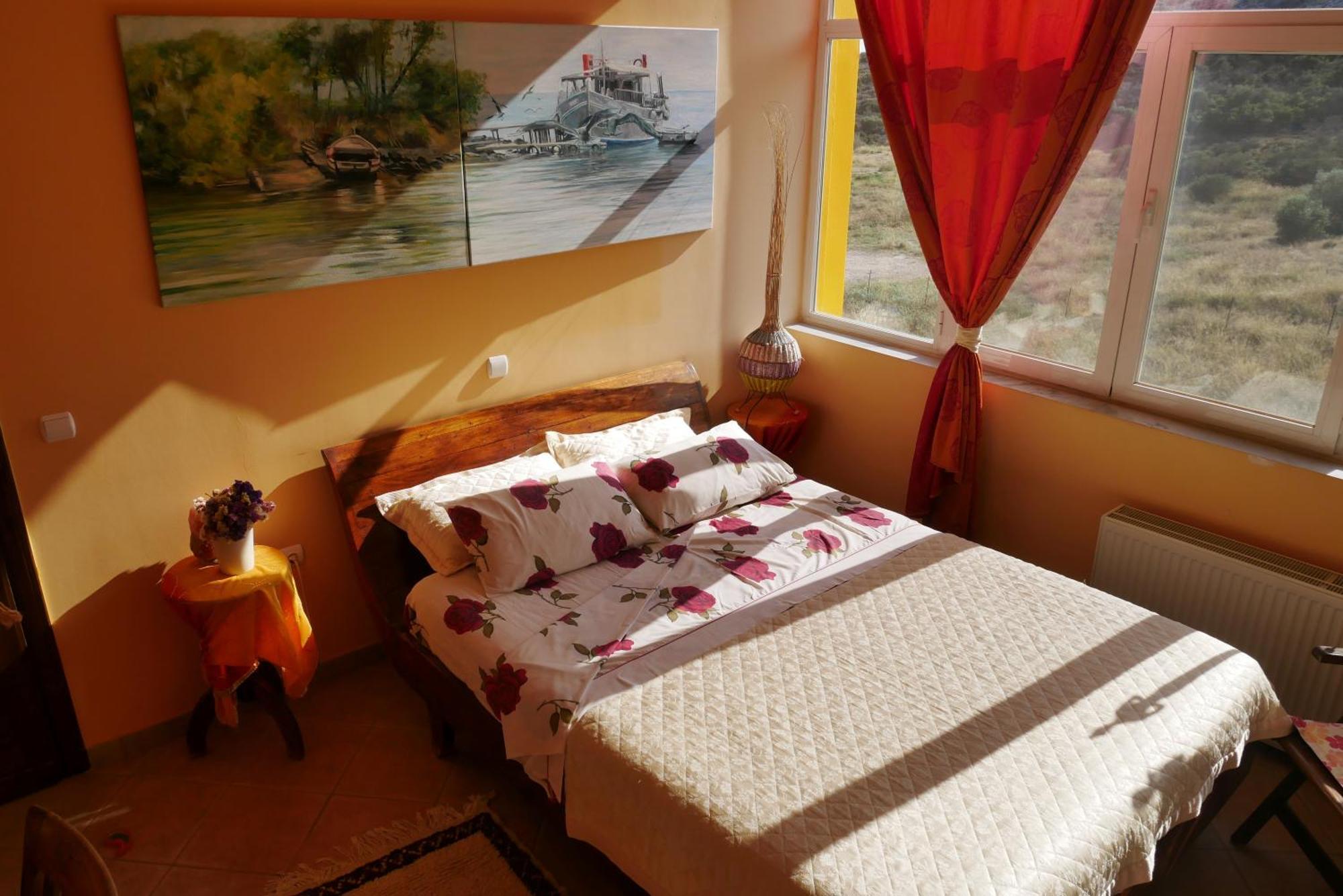 Casa Di Luce Bed & Breakfast Agia Marina  Eksteriør bilde